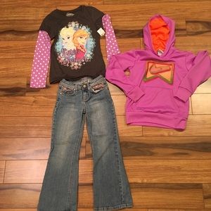 😍Girls 7/8 lot. Jeans, top & sweatshirt.